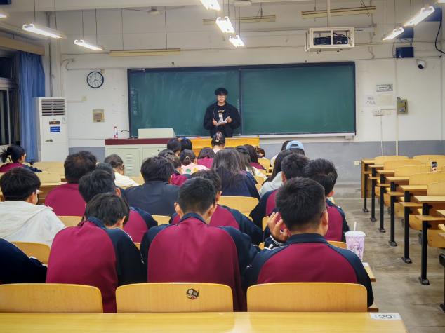 数学与计算科学学院开展《学生手册》专题宣讲活动